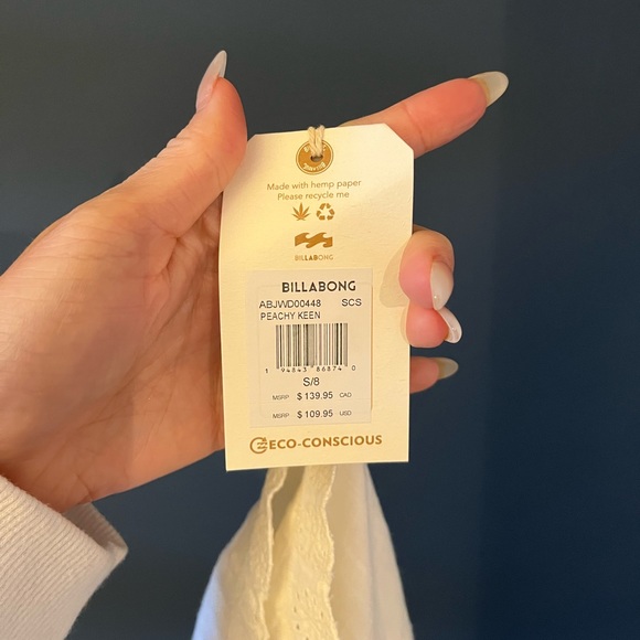 Billabong white midi lace dress. Never worn. Size small. Linen material. - Picture 5 of 7